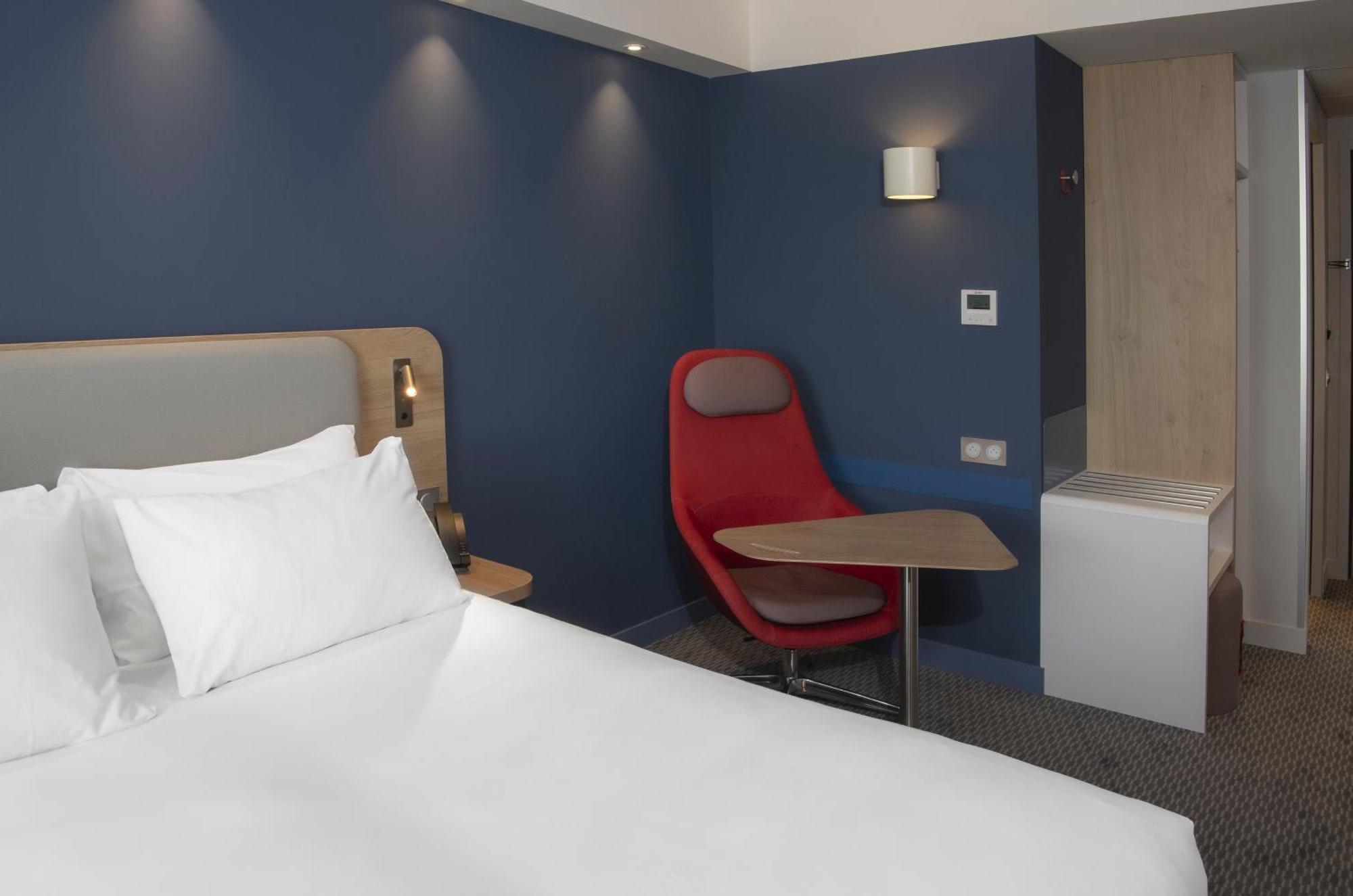 Holiday Inn Express Caen Epron By Ihg Kültér fotó