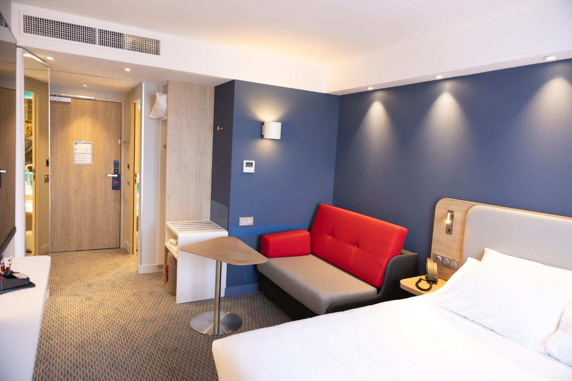 Holiday Inn Express Caen Epron By Ihg Kültér fotó